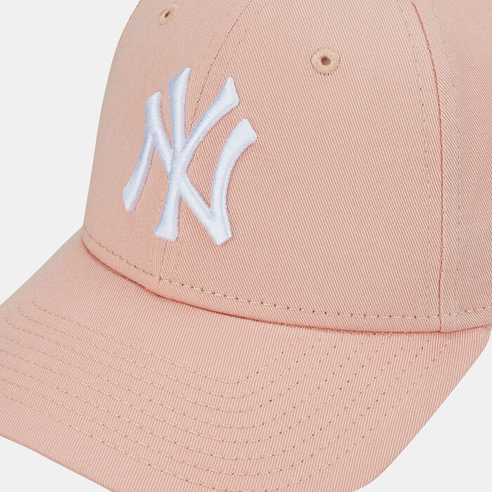 New Era Women's New York Yankees League Essential 9FORTY Cap Pink New Era Women's New York Yankees League Essential 9FORTY Cap Pink image number 2