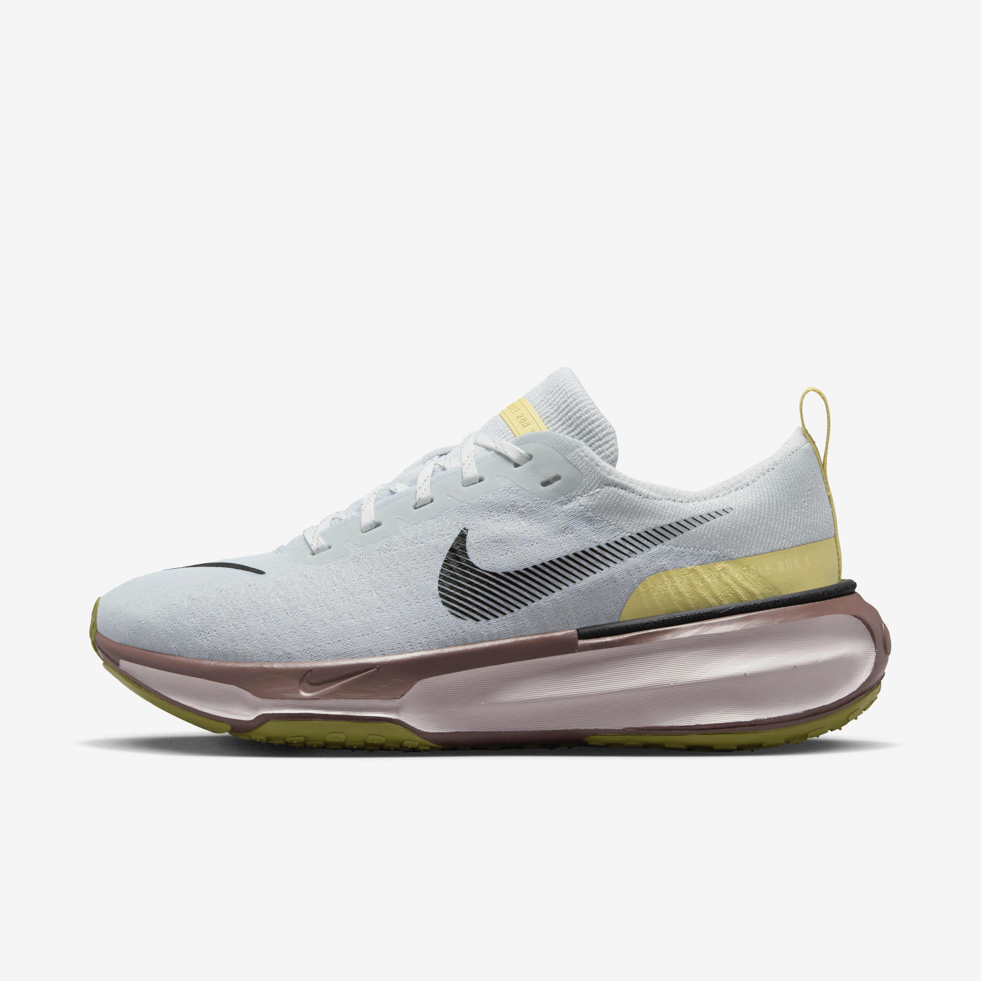 Nike lightweight women's running shoes discount