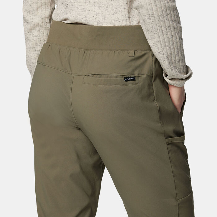 Columbia Women's Leslie Falls Hiking Pants Green image number 4