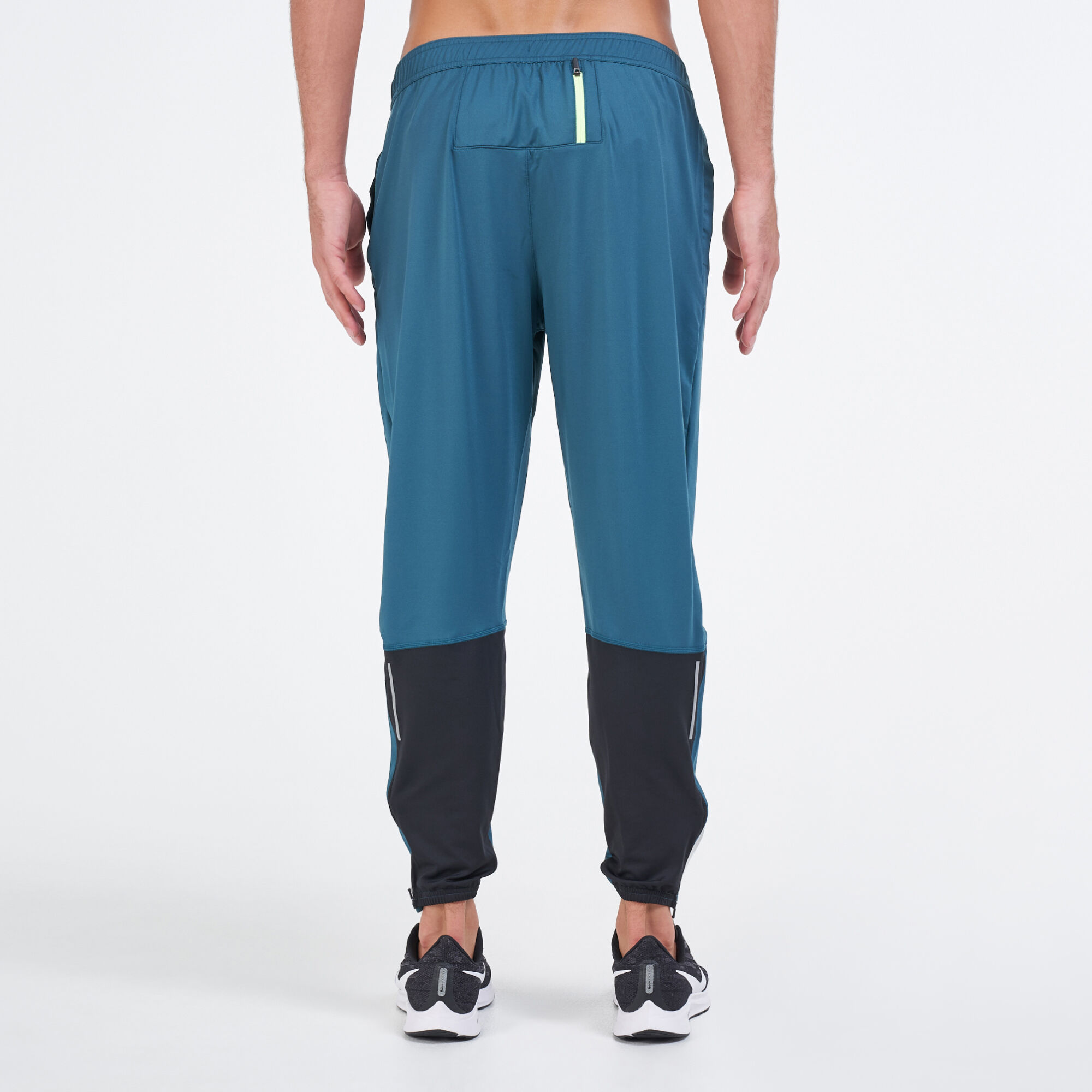 Mens nike essential running pants deals