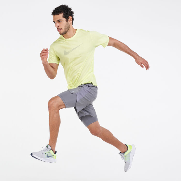 Men's Dri-FIT Run Division Miler Hybrid T-Shirt Men's Dri-FIT Run Division Miler Hybrid T-Shirt image number 2