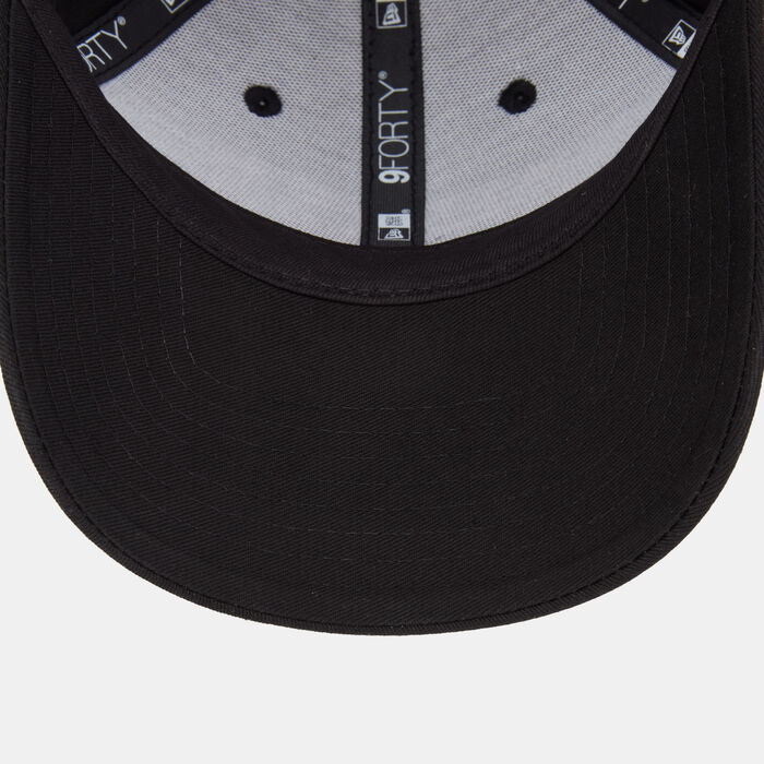 New Era Kuwait Arabic Script 9FORTY Cap Beige image number 4