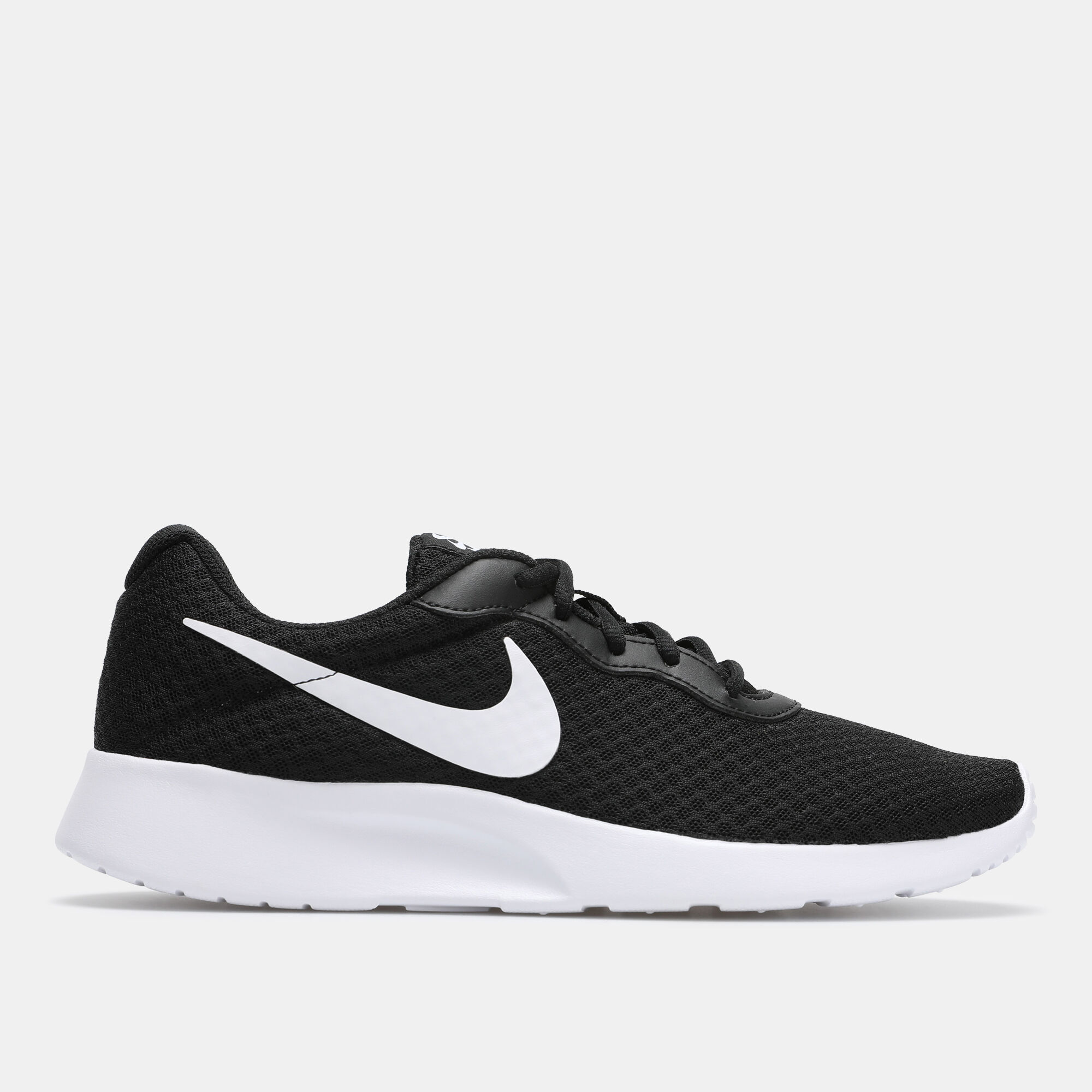 Nike women's tanjun hot sale shoe - black/white