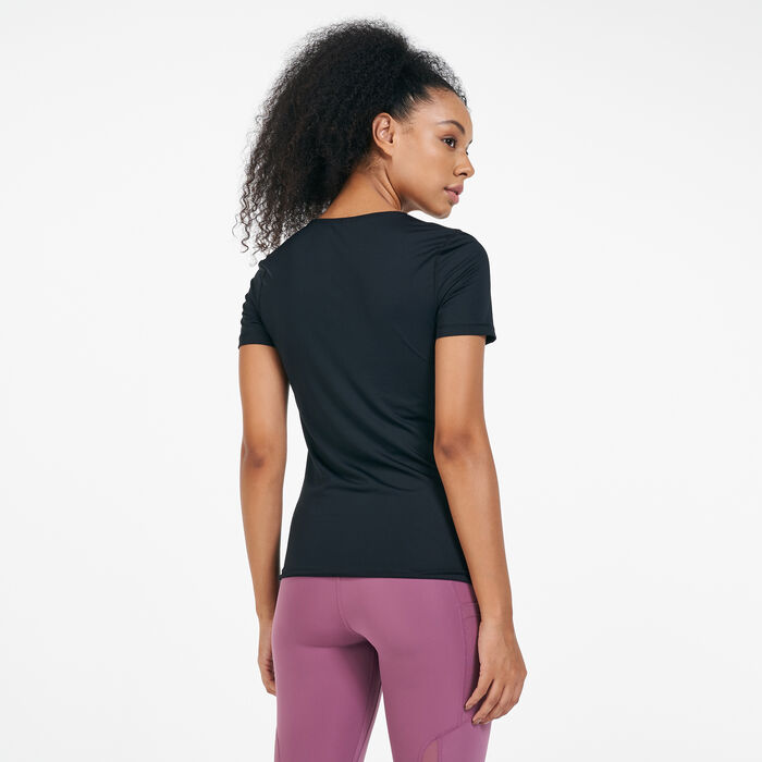 Nike Women's Pro Mesh T-Shirt Black Nike Women's Pro Mesh T-Shirt Black image number 1