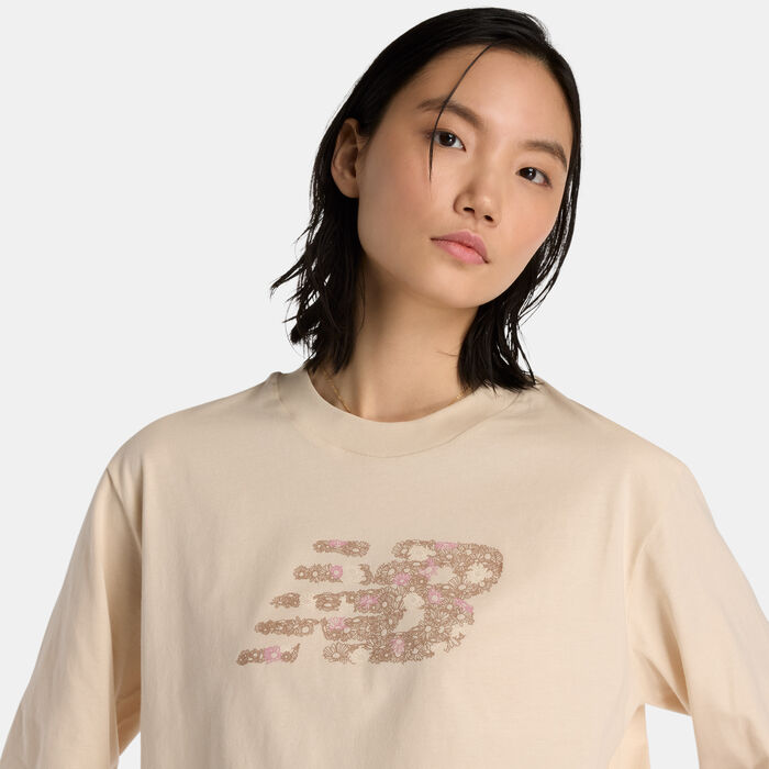 New Balance Women's Flower Logo Sweatshirt Brown New Balance Women's Flower Logo Sweatshirt Brown image number 2