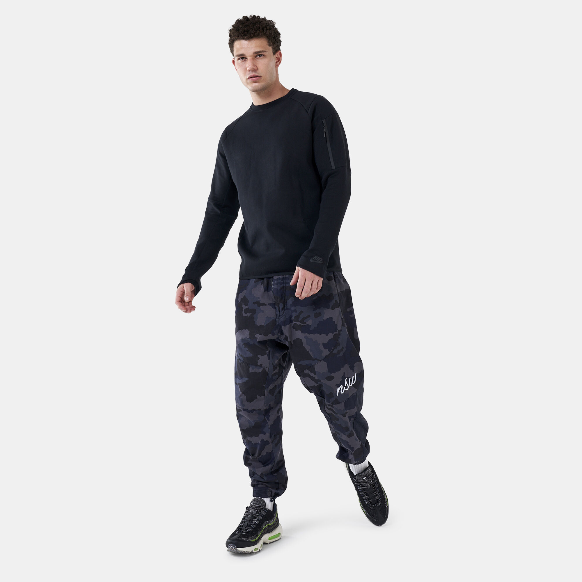 Nike Men s Sportswear Tech Fleece Sweatshirt in KSA SSS
