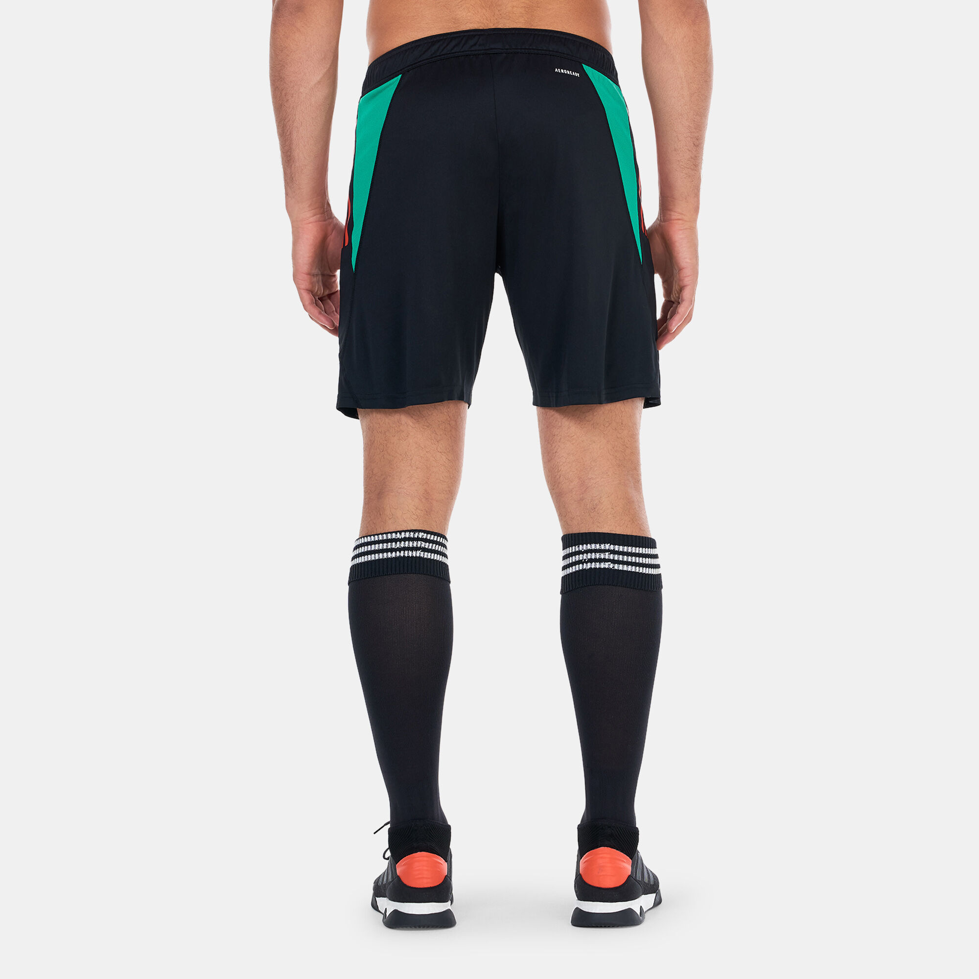 Men s Manchester United Tiro 23 Football Training Shorts