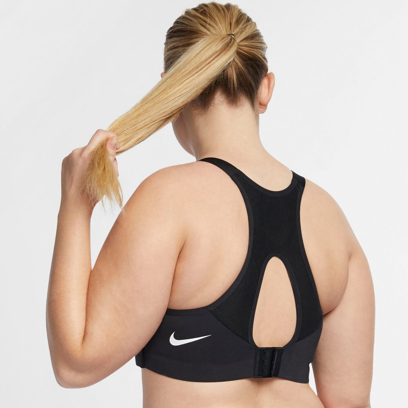 Nike underwire sales sports bra