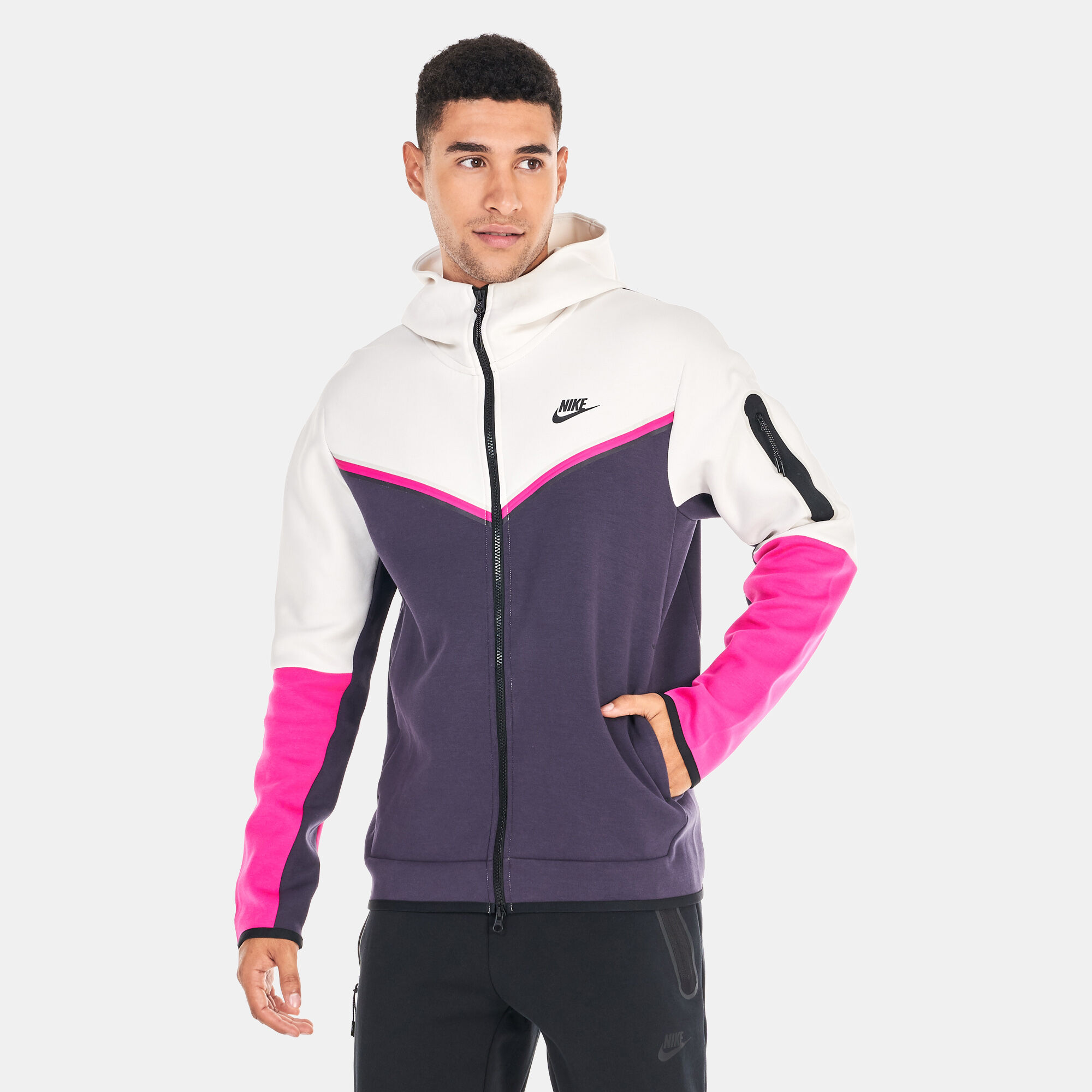 Multi color nike tech outlet
