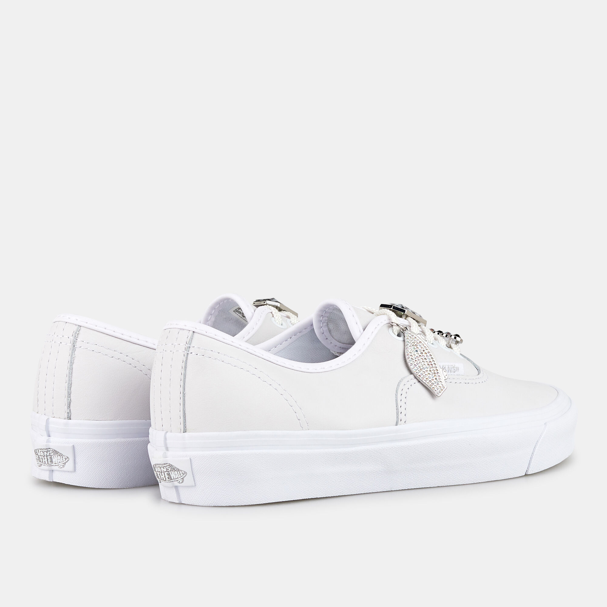 Vans anaheim store authentic white