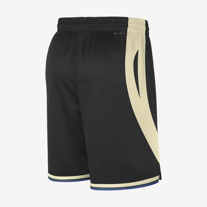 Jordan Men's NBA Milwaukee Bucks Statement Edition Dri-FIT Swingman Basketball Shorts Black Jordan Men's NBA Milwaukee Bucks Statement Edition Dri-FIT Swingman Basketball Shorts Black image number 1