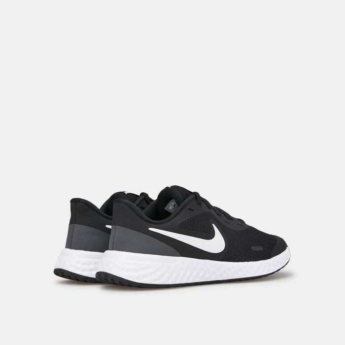 Nike Kids' Revolution 5 Running Shoe (Older Kids) Black Nike Kids' Revolution 5 Running Shoe (Older Kids) Black image number 2