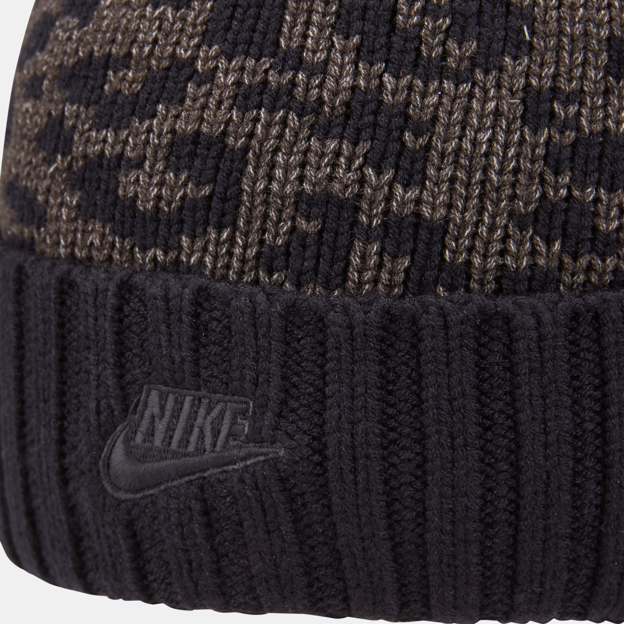 nike sportswear cuffed futura pom beanie hat