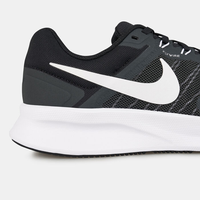 Nike Men's Run Swift 3 Road Running Shoe Black Nike Men's Run Swift 3 Road Running Shoe Black image number 4