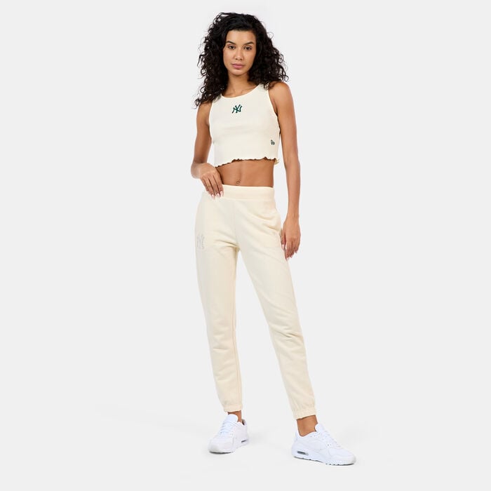 New Era Women's MLB New York Yankees Crop Top Beige New Era Women's MLB New York Yankees Crop Top Beige image number 5