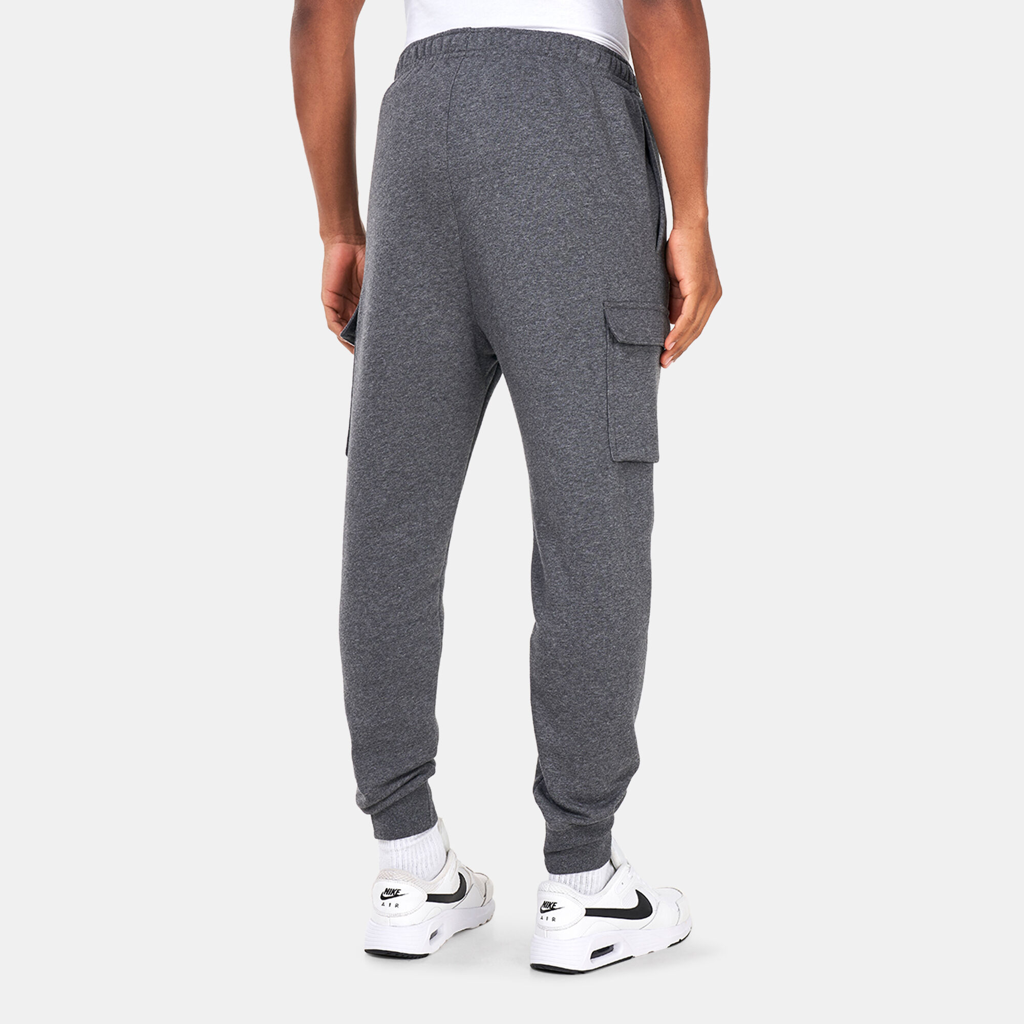 Nike club fleece cargo joggers best sale