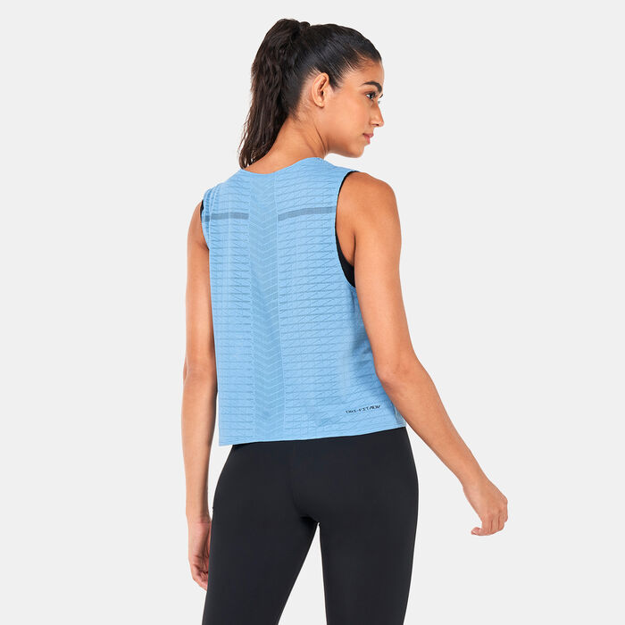 Nike Women's Dri-FIT ADV Run Division Tank Top Blue image number 1