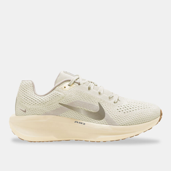 Nike Women's Winflo 11 Road Running Shoes Ivory Nike Women's Winflo 11 Road Running Shoes Ivory image number 0