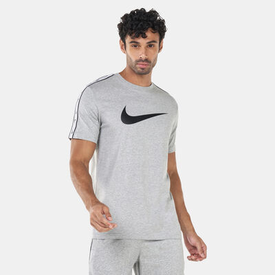 Nike Men's Sportswear Repeat Swoosh T-Shirt Grey Nike Men's Sportswear Repeat Swoosh T-Shirt Grey