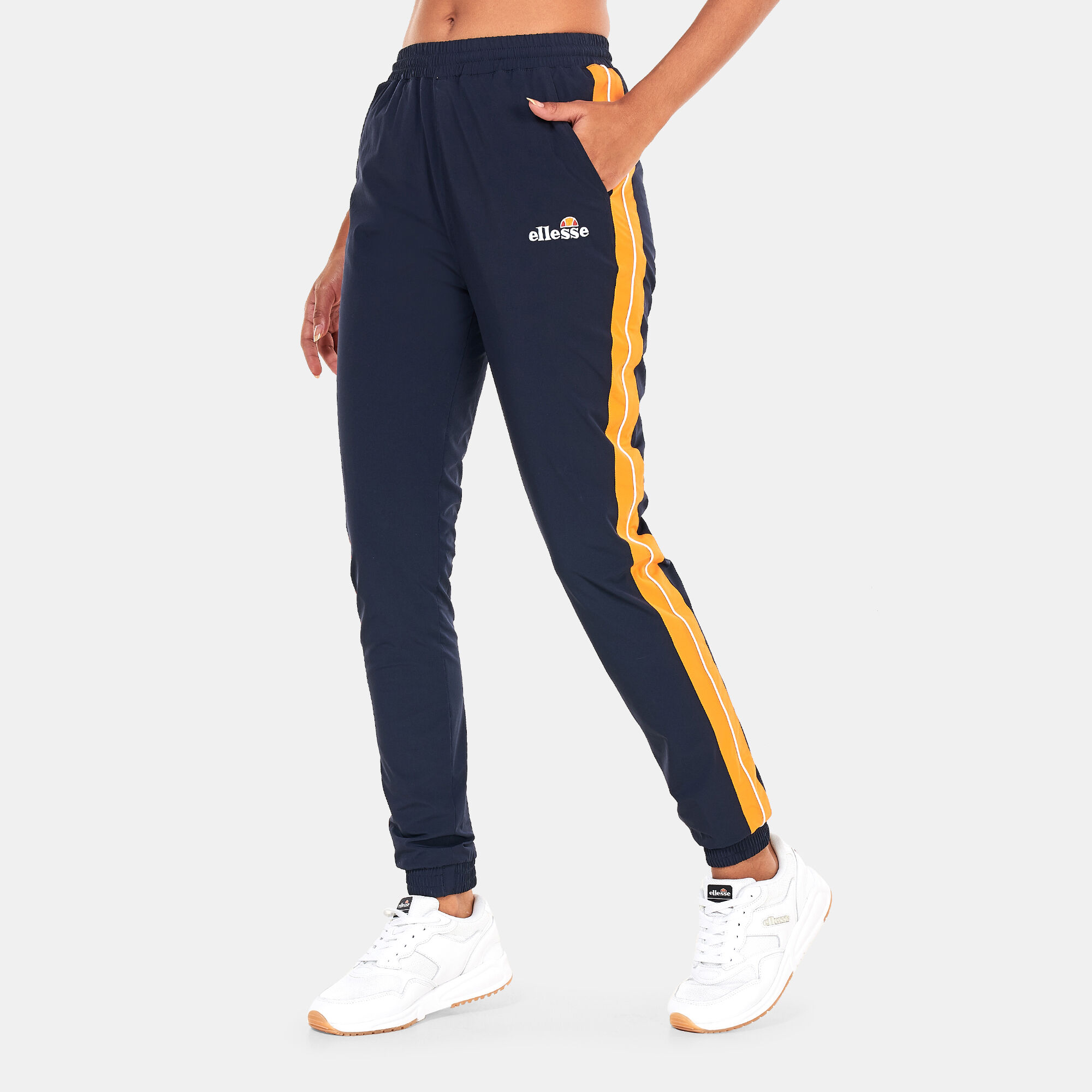 Retro v2 track pants discount