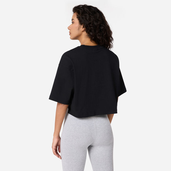New Balance Women's Logo Jersey T-Shirt Black New Balance Women's Logo Jersey T-Shirt Black image number 1