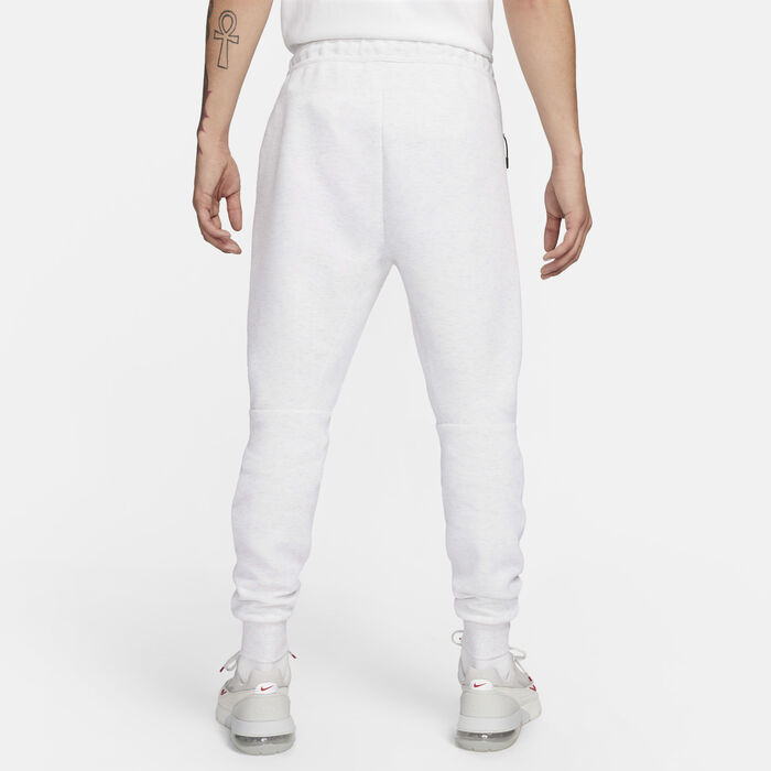 Nike Men's Sportswear Tech Fleece Joggers Ivory Nike Men's Sportswear Tech Fleece Joggers Ivory image number 1