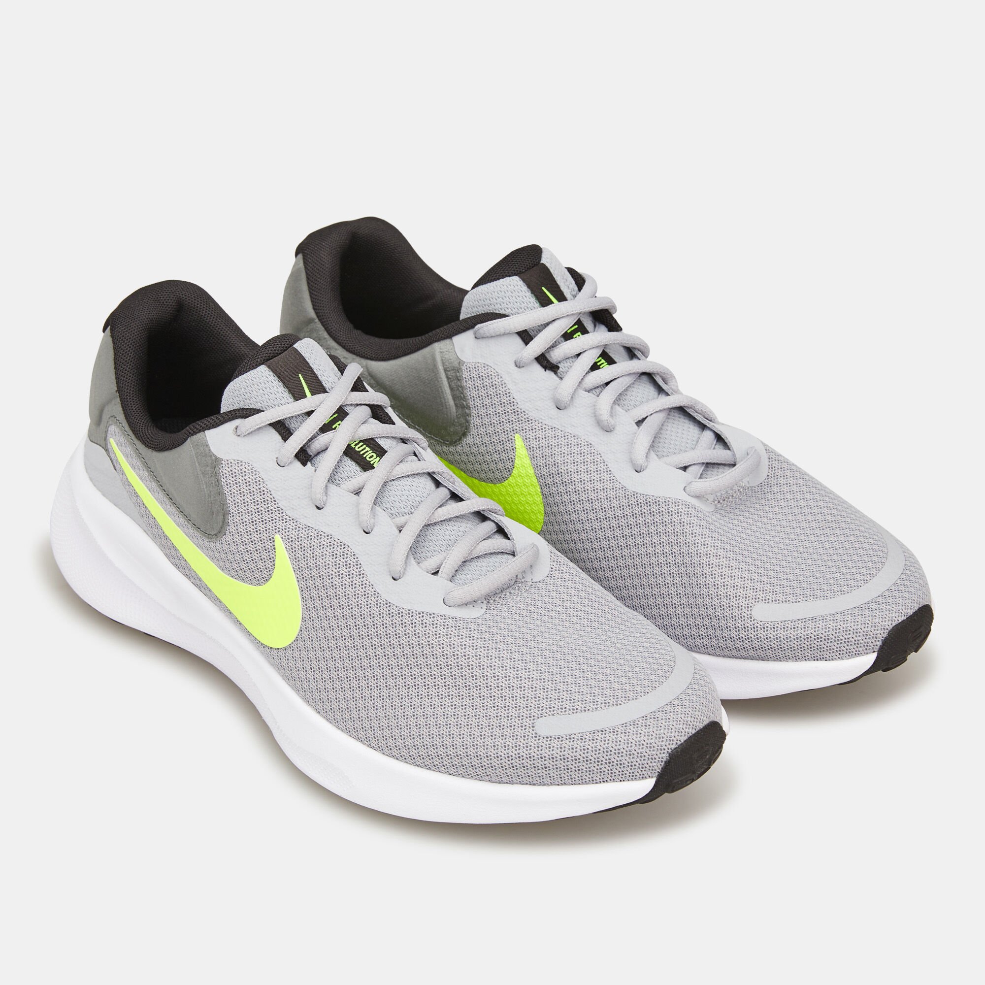 Nike old man shoes clearance