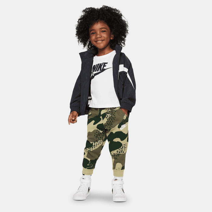 Nike Classic Logo T-Shirt White image number 2