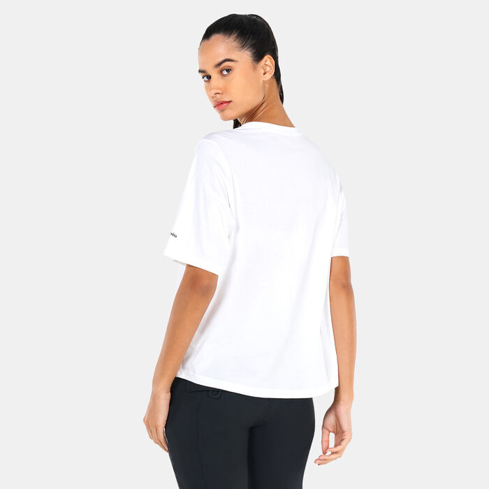 Columbia Women's North Cascades™ Relaxed T-Shirt White Columbia Women's North Cascades™ Relaxed T-Shirt White image number 1
