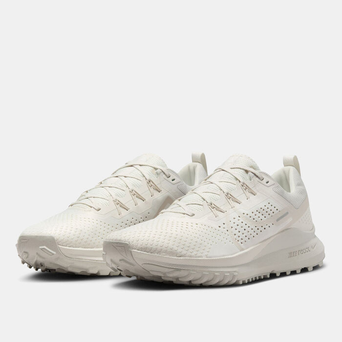 Nike Men's Pegasus Trail 4 Trail-Running Shoe Ivory image number 1