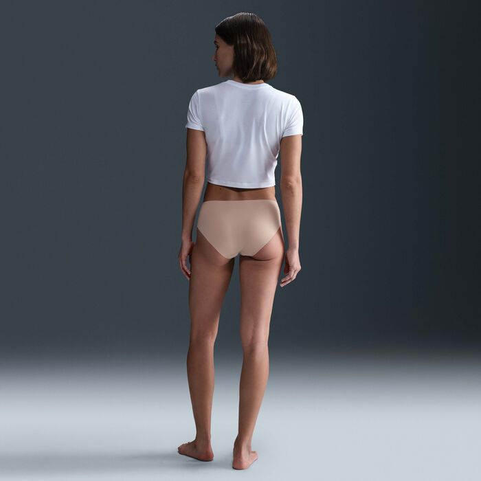 Nike Women's Brief Period Leak Protection Underwear Beige Nike Women's Brief Period Leak Protection Underwear Beige image number 6