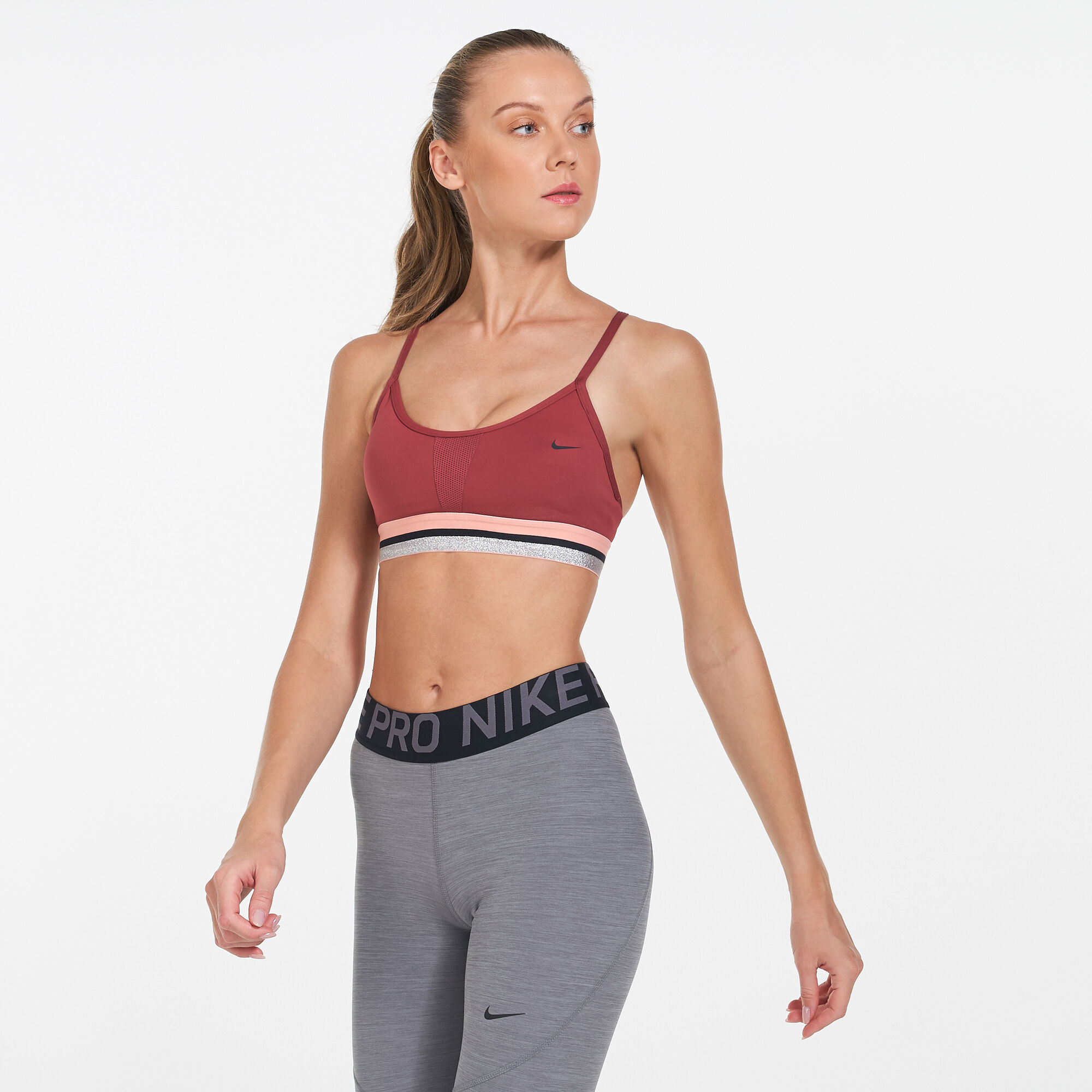 Nike glam dunk indy bra 2025
