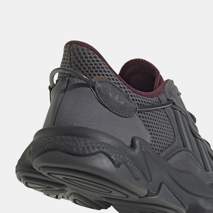 adidas Originals Men's OZWEEGO Shoes Black adidas Originals Men's OZWEEGO Shoes Black image number 5