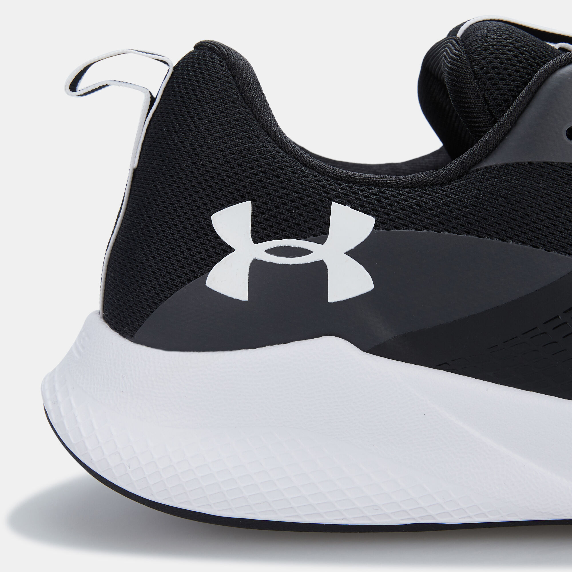 Under armour sm outlet aura