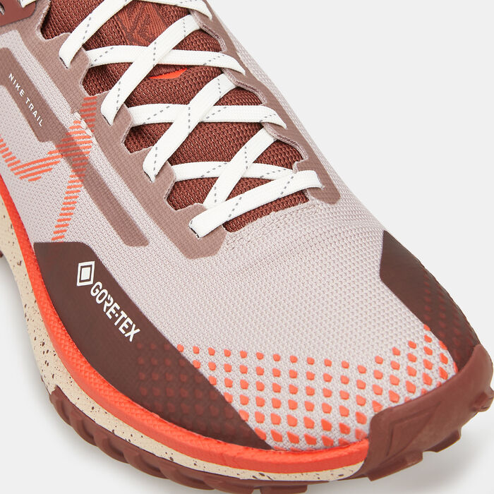 Nike Women's Pegasus Trail 4 GORE-TEX Shoe Brown Nike Women's Pegasus Trail 4 GORE-TEX Shoe Brown image number 4