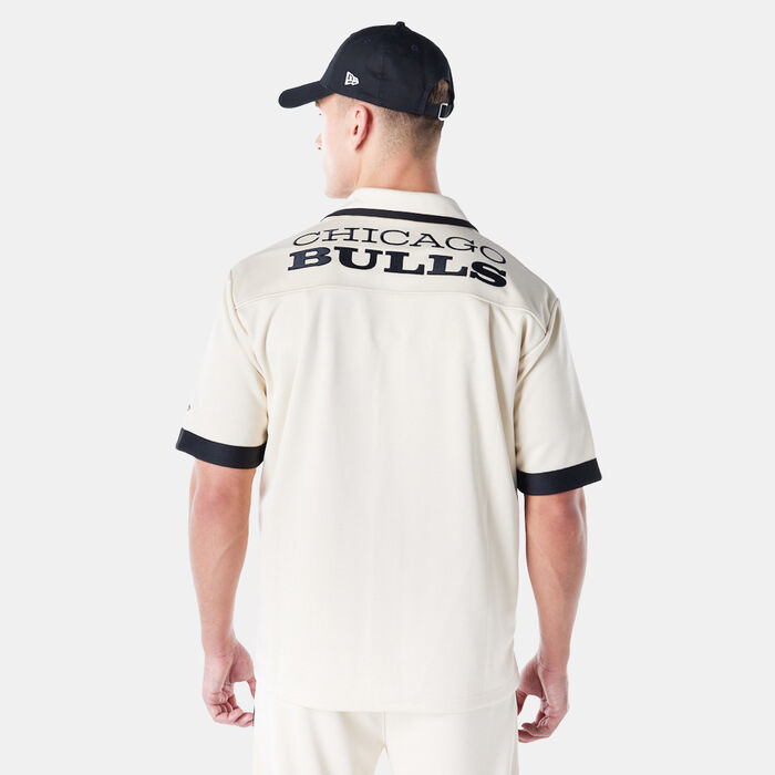 New Era Men's NBA Chicago Bulls Shirt Beige image number 1