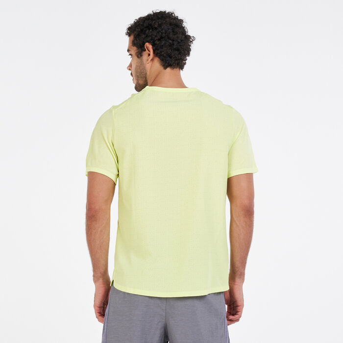 Men's Dri-FIT Run Division Miler Hybrid T-Shirt Men's Dri-FIT Run Division Miler Hybrid T-Shirt image number 1