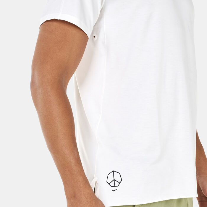 Nike Men's Yoga Dri-FIT T-Shirt White Nike Men's Yoga Dri-FIT T-Shirt White image number 3