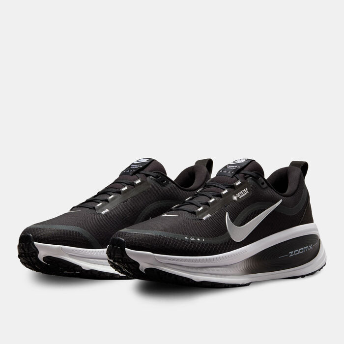 Nike Men's Vomero 18 GORE-TEX Road Running Shoes Grey image number 1