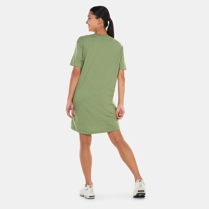 Nike Women's Sportswear Essential T-Shirt Dress Green Nike Women's Sportswear Essential T-Shirt Dress Green image number 1