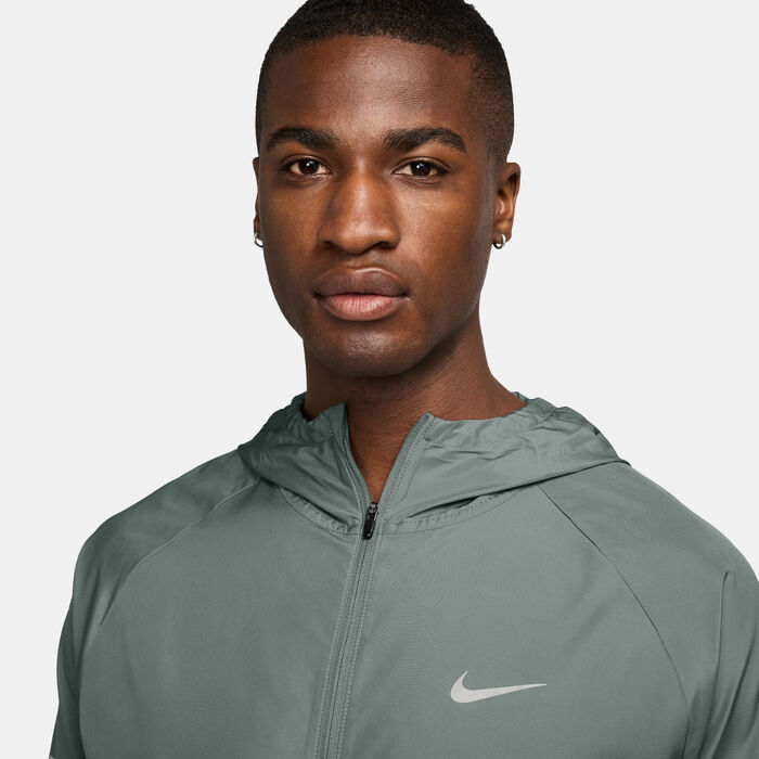 Nike Men's Miler Repel Running Jacket Green image number 2