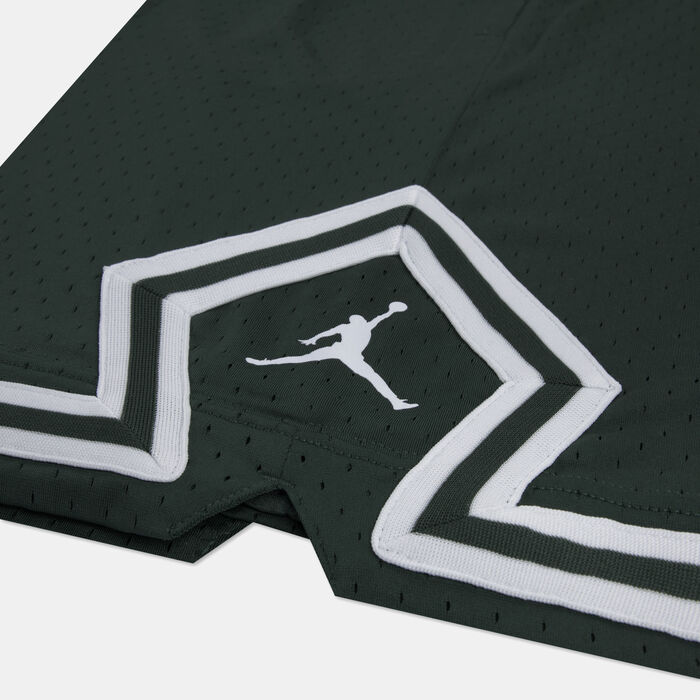 Nike Kids' Dri-FIT Sport Diamond Basketball Shorts Green image number 3