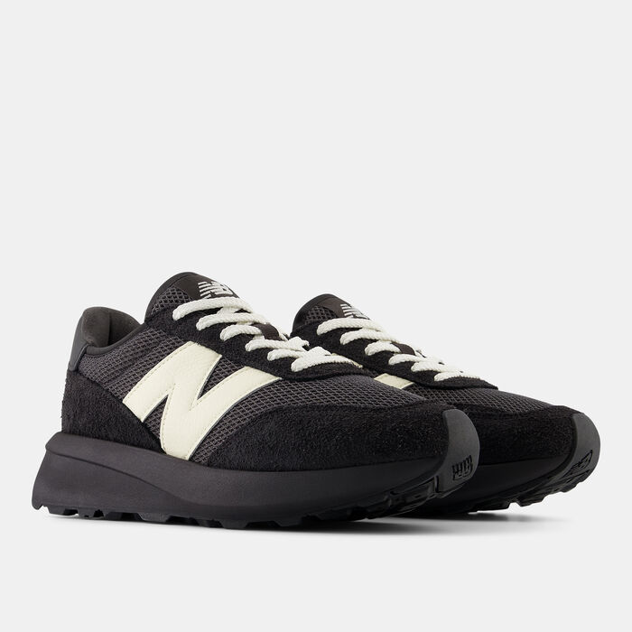 New Balance Women's 370 Shoes Black New Balance Women's 370 Shoes Black image number 1
