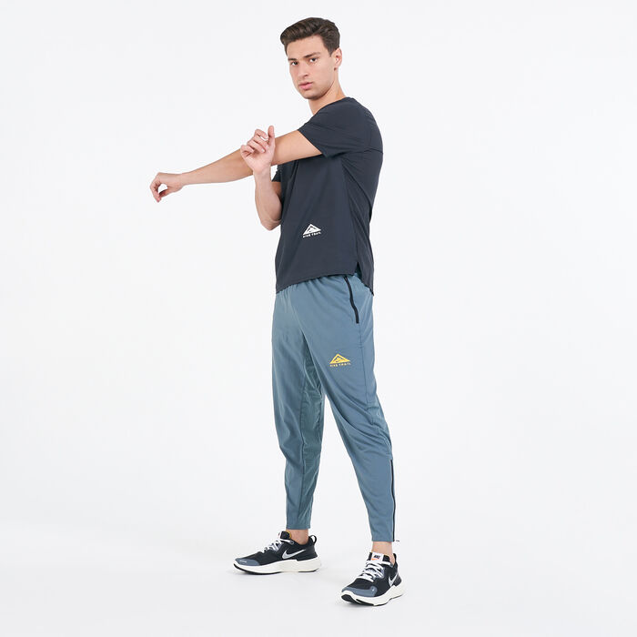 Nike Men's Dri-FIT Rise 365 Trail T-Shirt Green Nike Men's Dri-FIT Rise 365 Trail T-Shirt Green image number 2