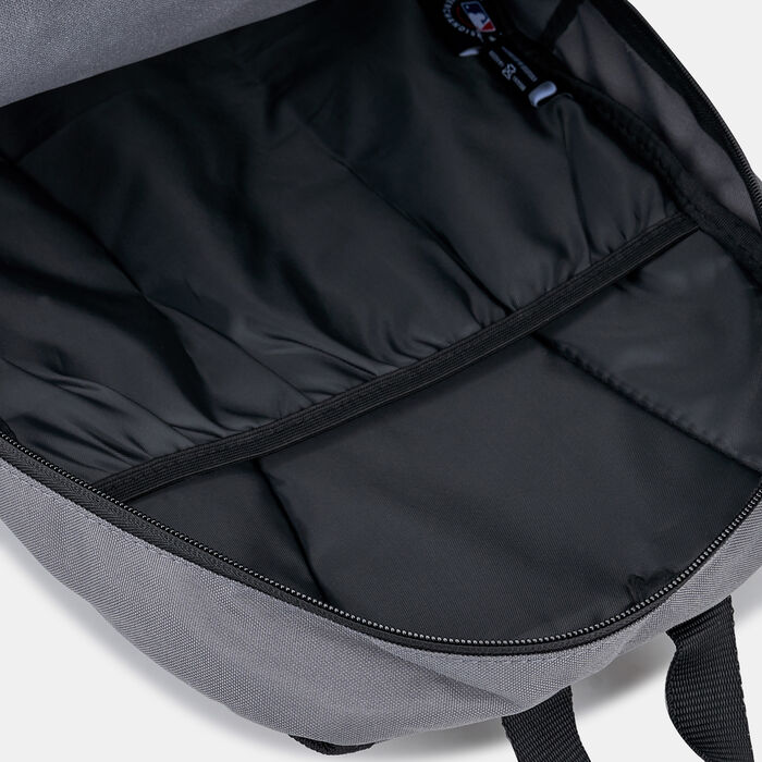 New Era Men's New York Yankees Delaware Backpack Grey New Era Men's New York Yankees Delaware Backpack Grey image number 3
