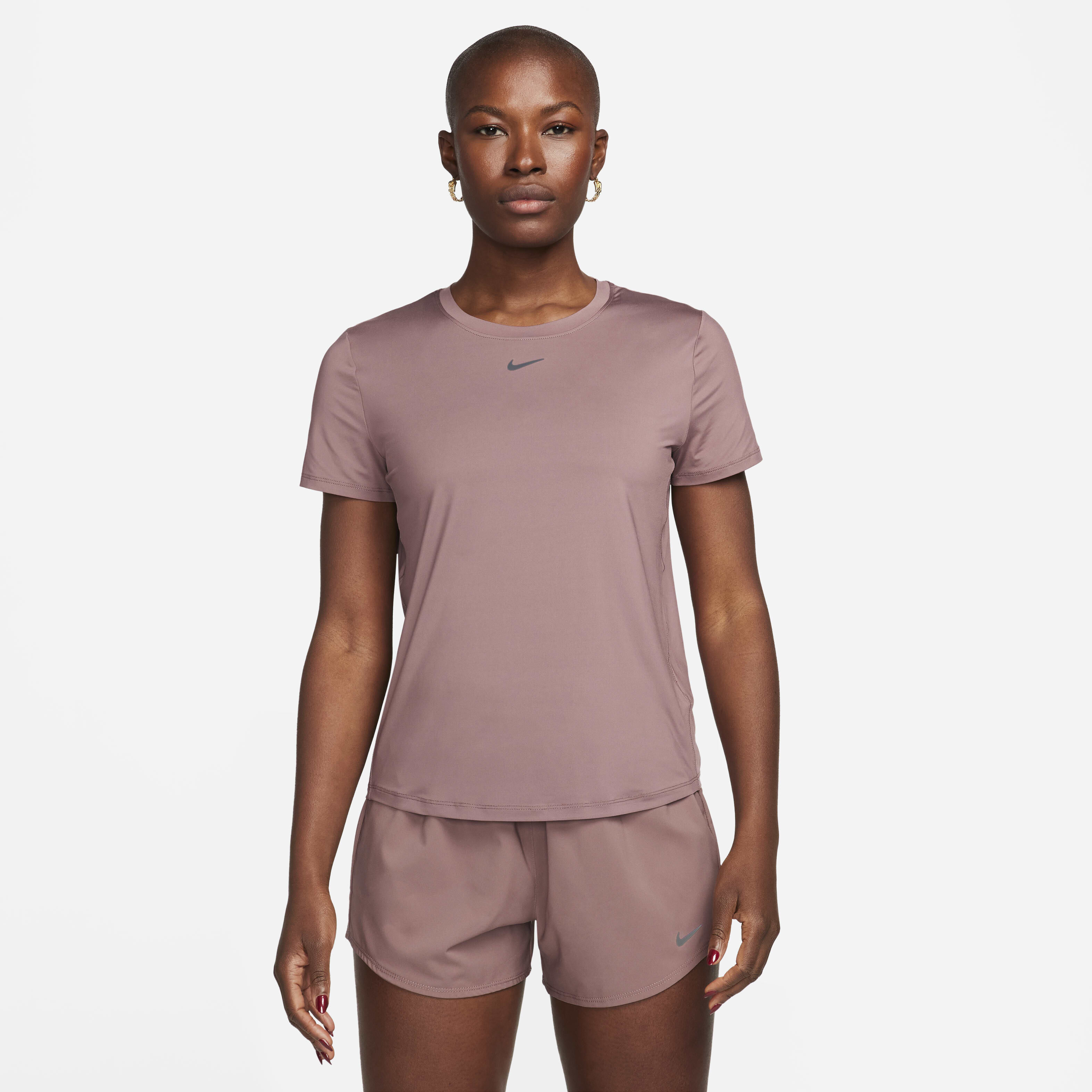 Nike workout t shirts women's 2025