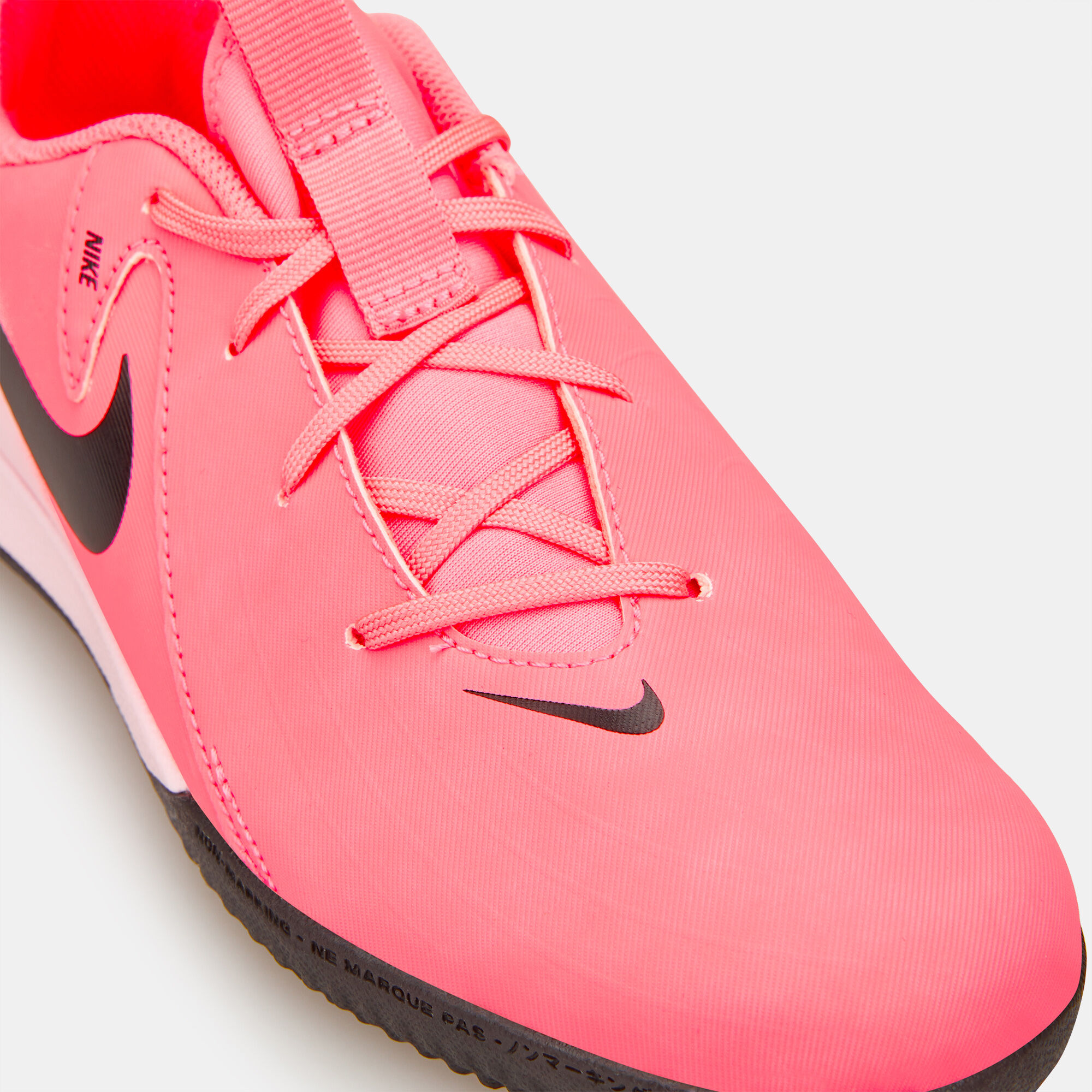 Nike indoor court shop