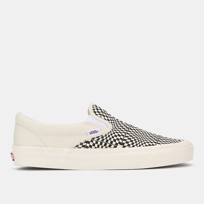 Vans Classic Slip-On 98 DX Anaheim Factory Unisex Shoe Black Vans Classic Slip-On 98 DX Anaheim Factory Unisex Shoe Black image number 0