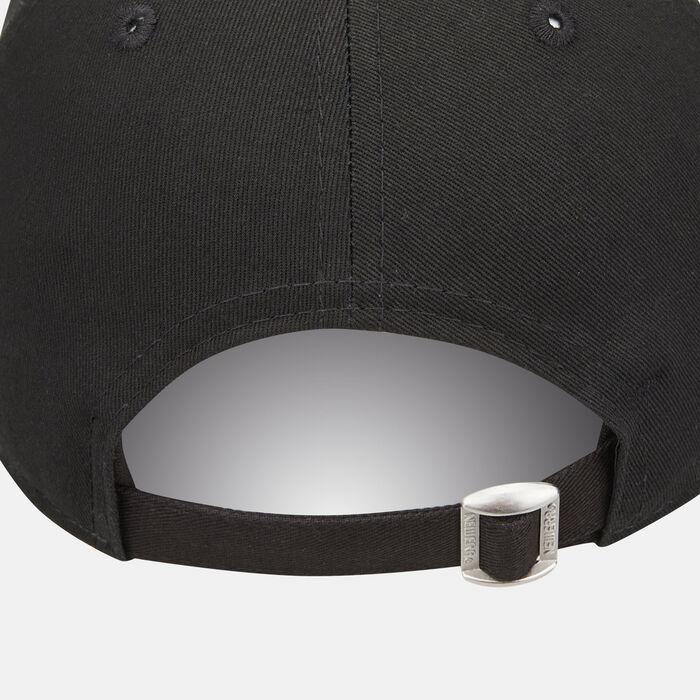 New Era Men’s NBA Essential Outline 940 Los Angeles Lakers Cap Black New Era Men’s NBA Essential Outline 940 Los Angeles Lakers Cap Black image number 1