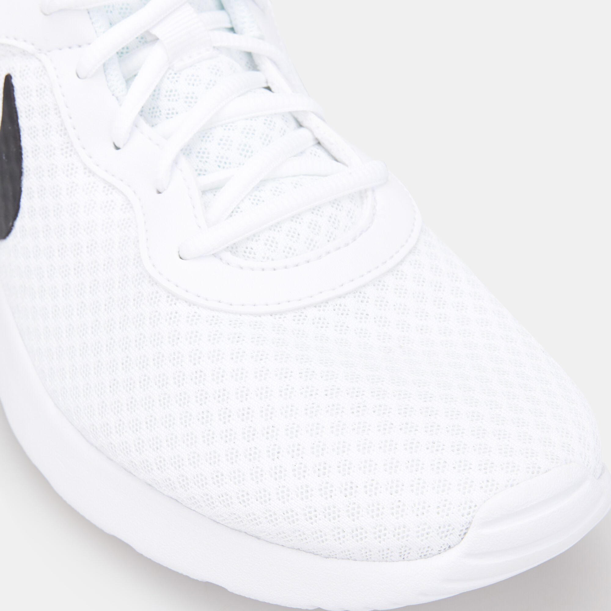 Nike tanjun mens trainers white 2025